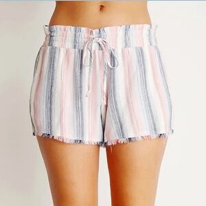 BELLA DAHL Fray Hem Flowy Short in Sunset Stripe